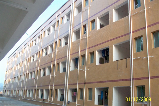 大型工厂热水工程建设能用空气能热泵设备吗