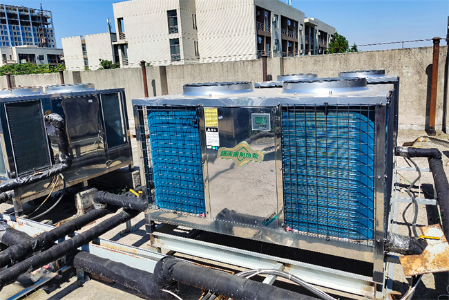 碧涞节能热泵热水机助力西安财经大学