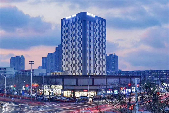 桔子水晶酒店采用碧涞空气能热泵,积极响应清洁能源政策