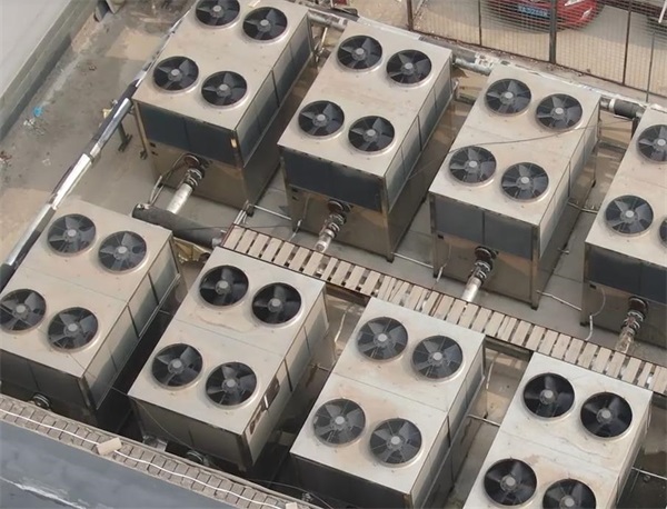 酒店制热用空气源热泵，24小时恒温还省钱