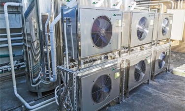 空气能闭式承压热泵热水系统的应用优点