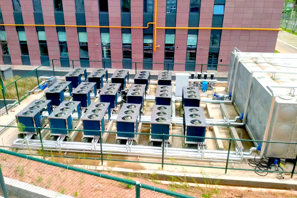 四川省成都体育学院升级生活热水设备，提高师生生活质量