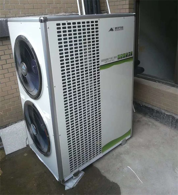 用空气能热泵机组打造家庭冷暖系统，老人小孩都舒适